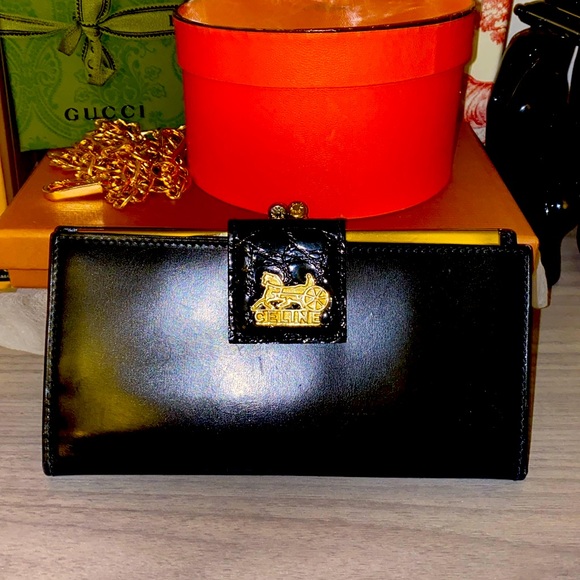 CELINE BLACK LEATHER HORSE AND CARRIAGE KISSLOCK VINTAGE WALLET - Picture 1 of 9